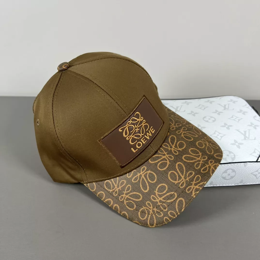 Fashionable 1220 LOEWE Caps