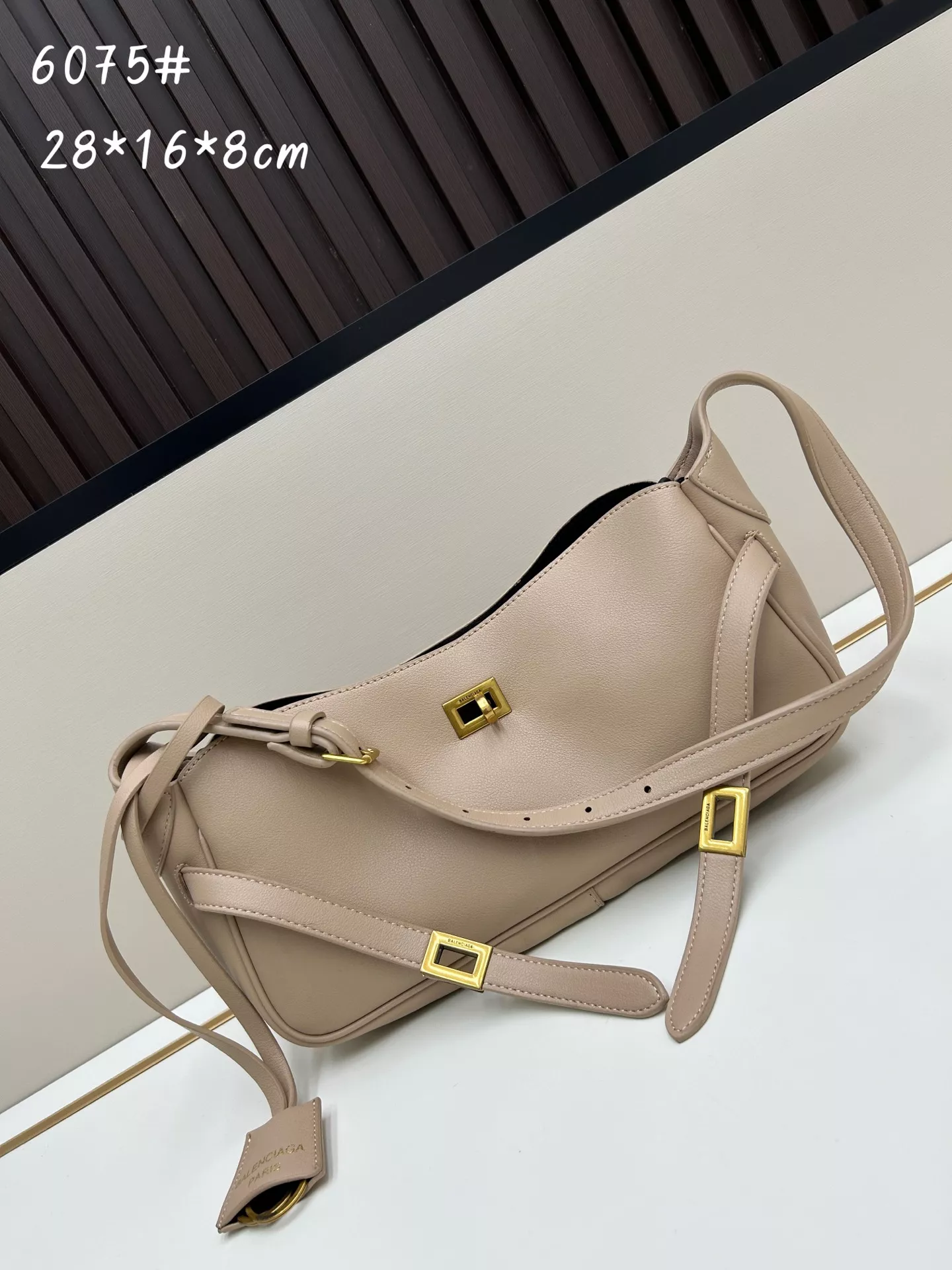Fashionable 1257 Balenciaga AAA Quality Shoulder Bags For Women