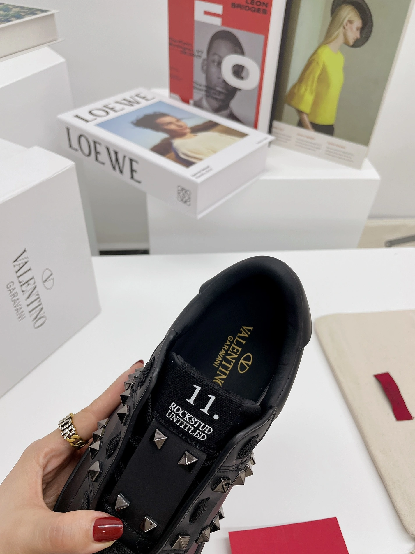 Fashionable 1358 Valentino Casual Shoes For Women
