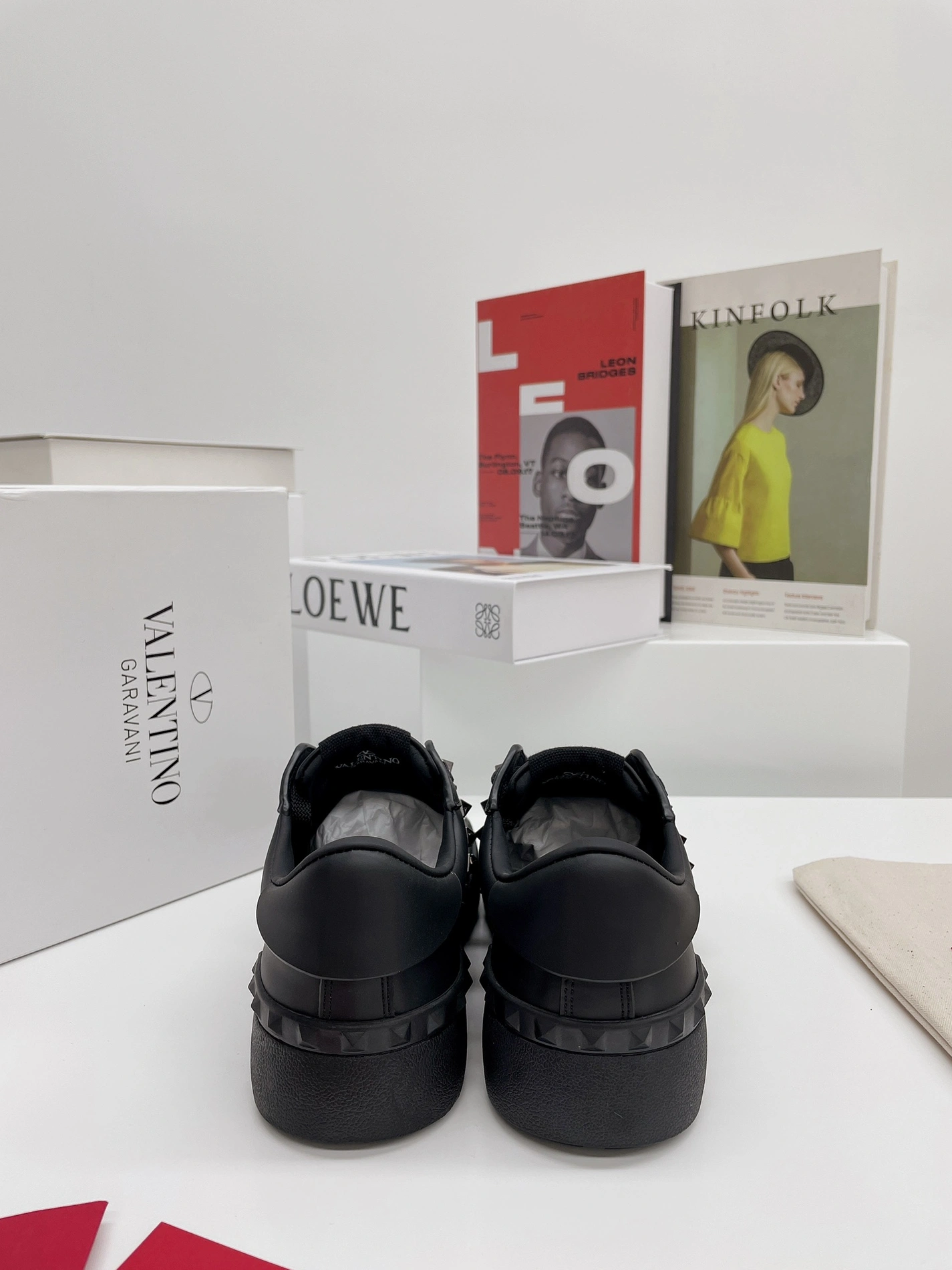 Fashionable 1358 Valentino Casual Shoes For Women