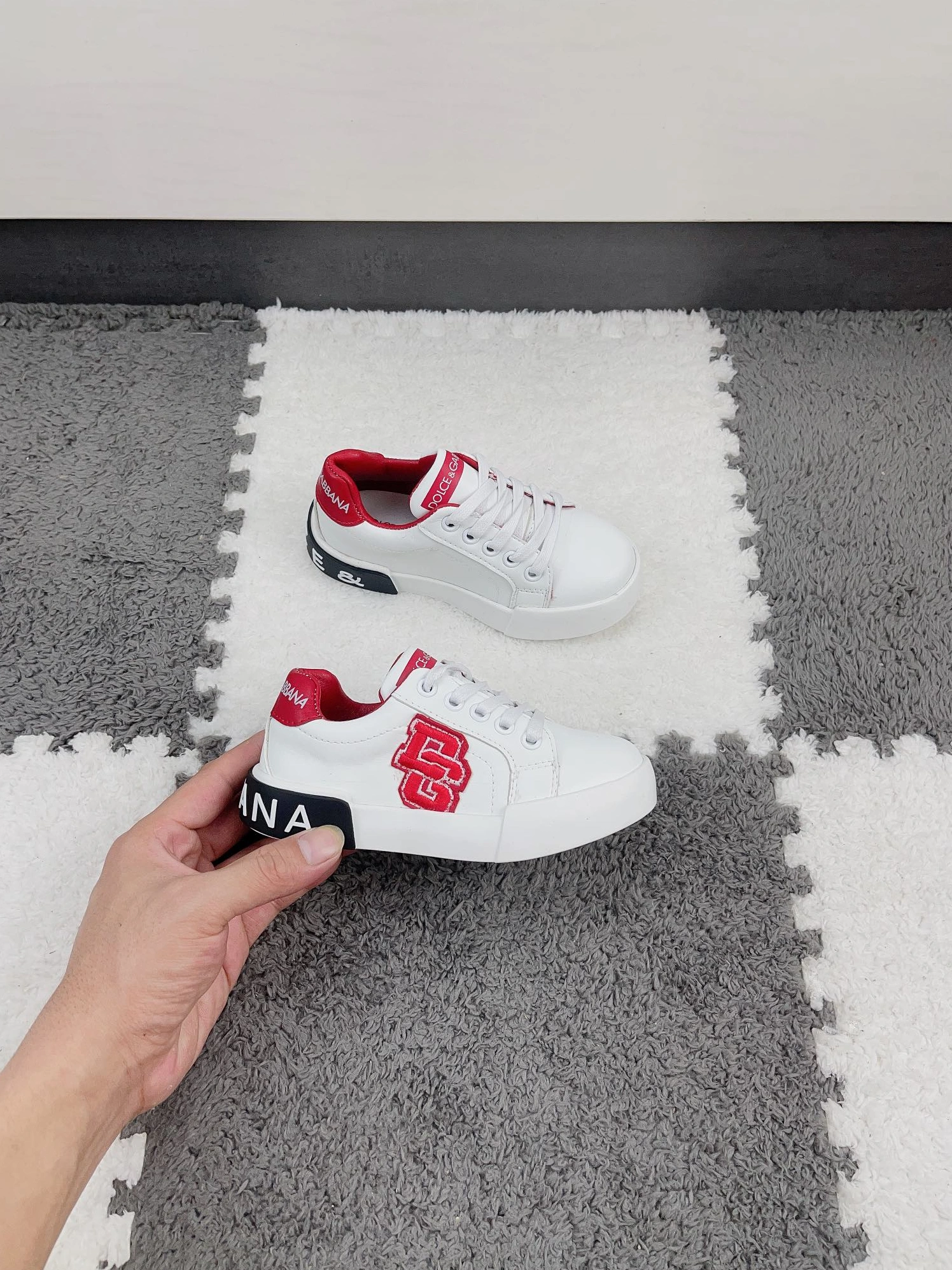 Fashionable 1573 Dolce & Gabbana D&G Kids' Shoes For Kids