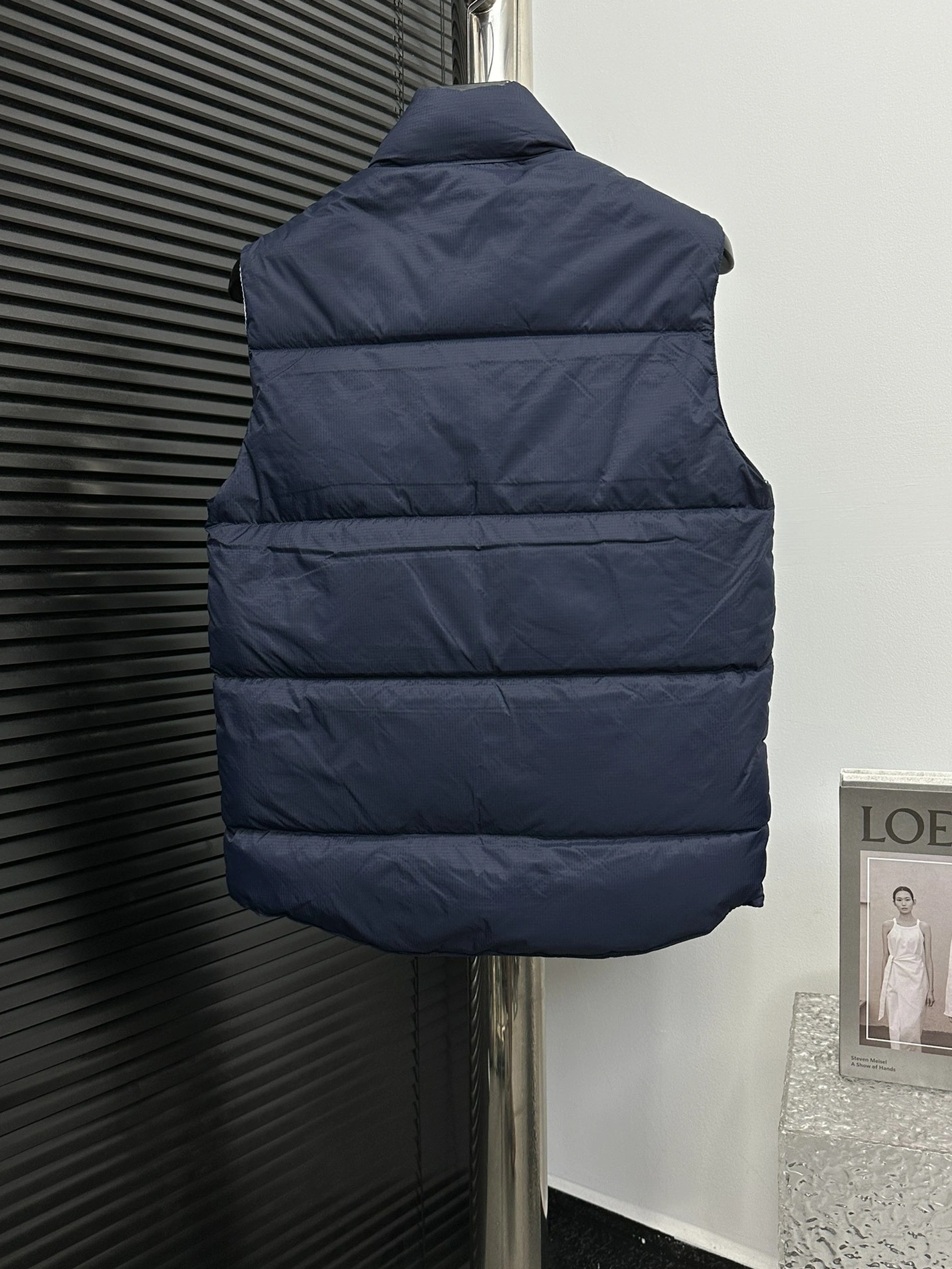 Fashionable 1606 Canada Goose Down Feather Coat Sleeveless For Unisex
