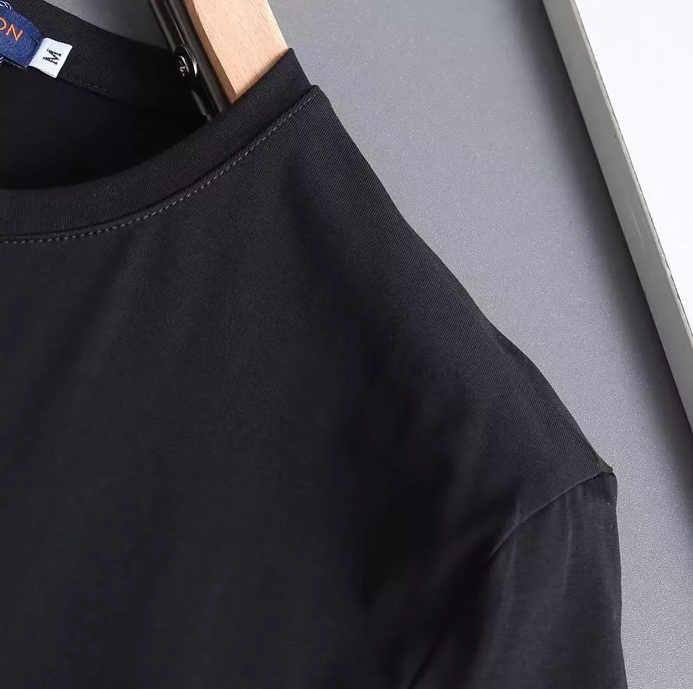 Fashionable 1743 Louis Vuitton LV T-Shirts Short Sleeved For Men