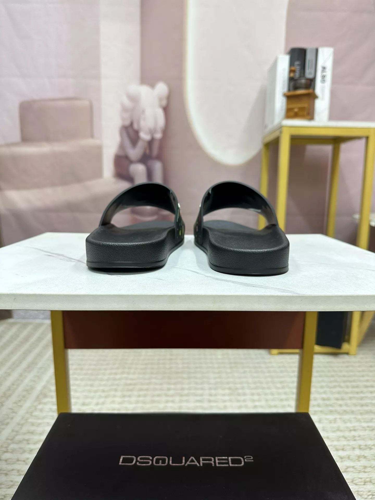 Fashionable 1824 Dsquared Slippers For Men