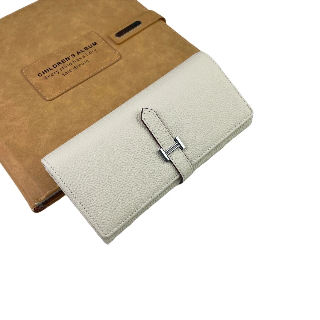Fashionable 1935 Hermes Card Case For Women