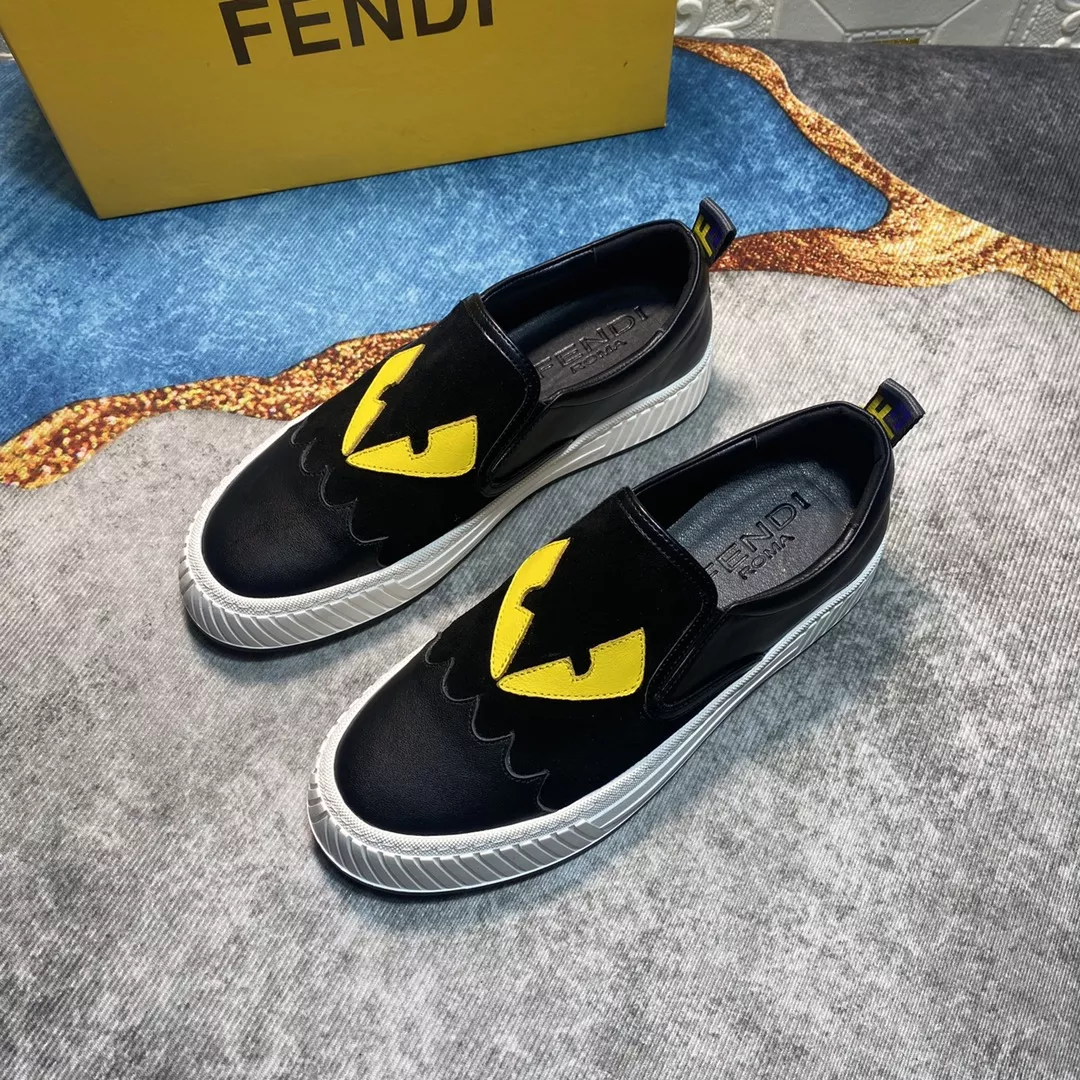 Fashionable 1940 Fendi Casual Shoes For Men