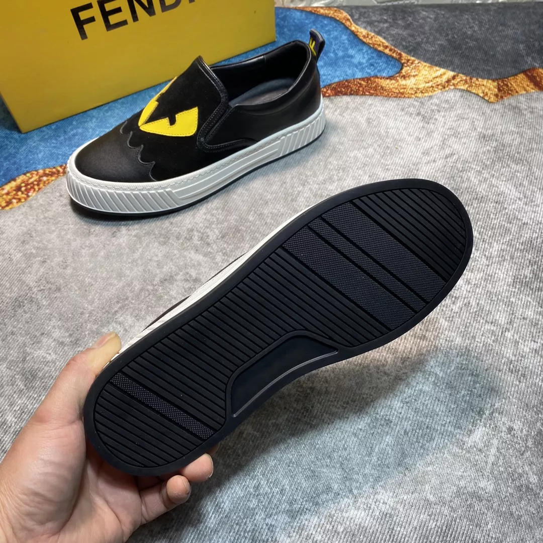 Fashionable 1940 Fendi Casual Shoes For Men