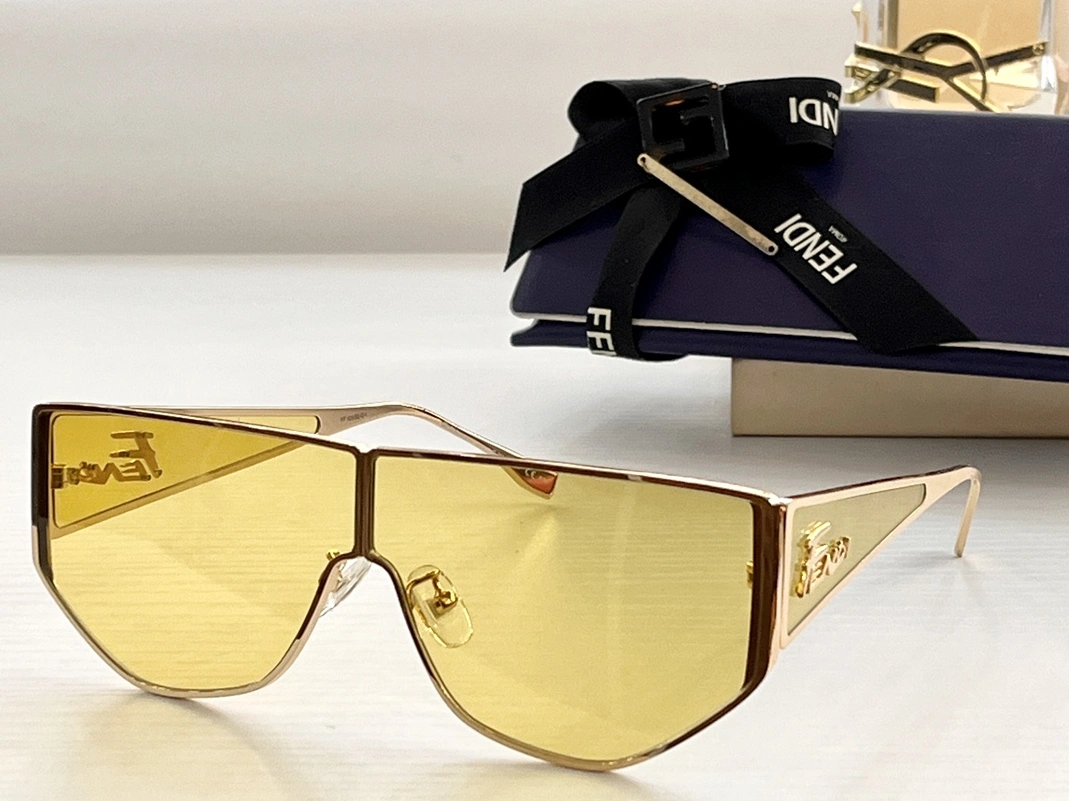 Fashionable 2012 Fendi AAA Quality Sunglasses