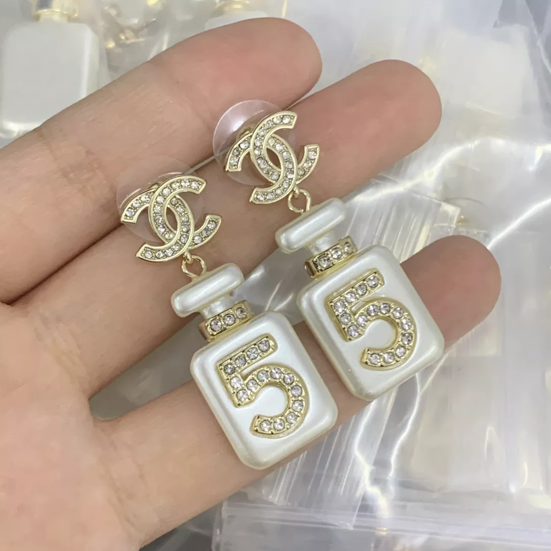Fashionable 205 Chanel Earrings For Women