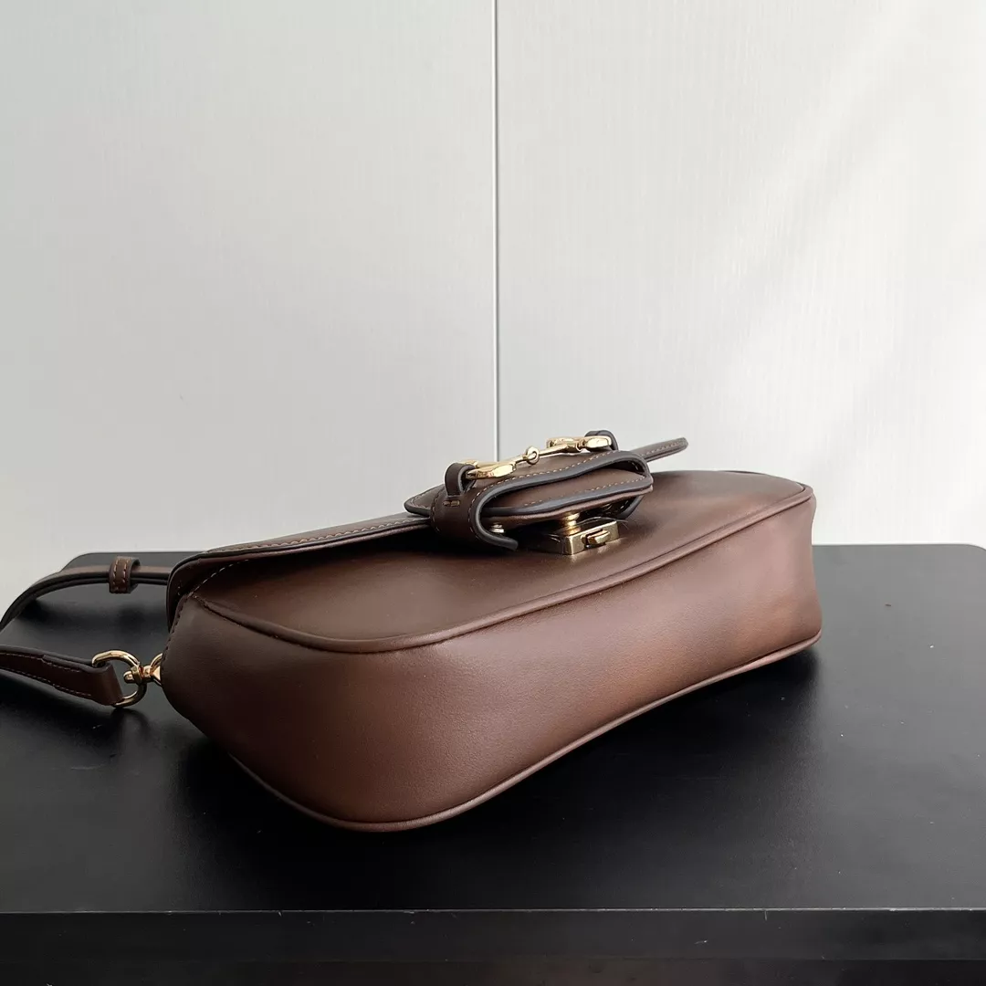 Fashionable 2207 Gucci AAA Quality Messenger Bags For Women