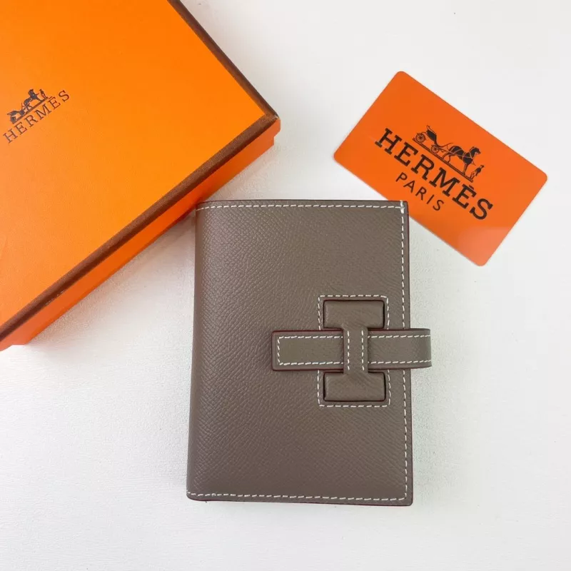 Fashionable 2404 Hermes Card Case