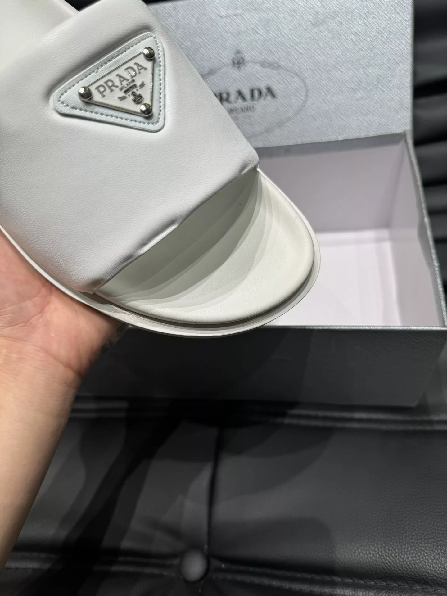 Fashionable 2460 Prada Slippers For Men