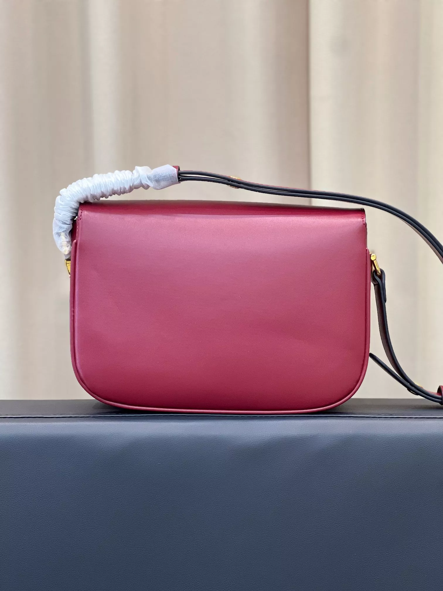 Fashionable 2547 Gucci AAA Quality Messenger Bags For Women