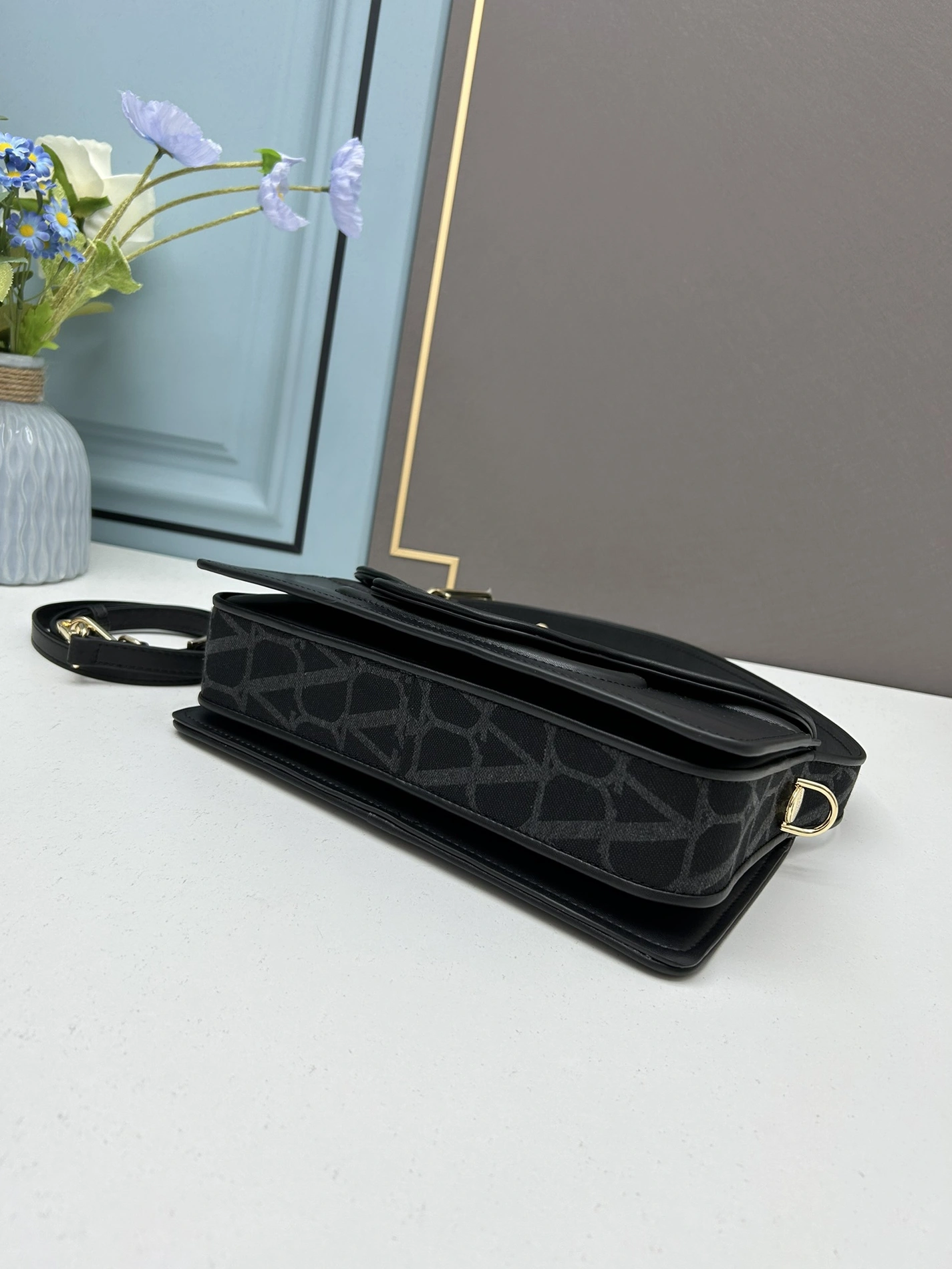 Fashionable 2623 Valentino AAA Quality Shoulder Bags For Women