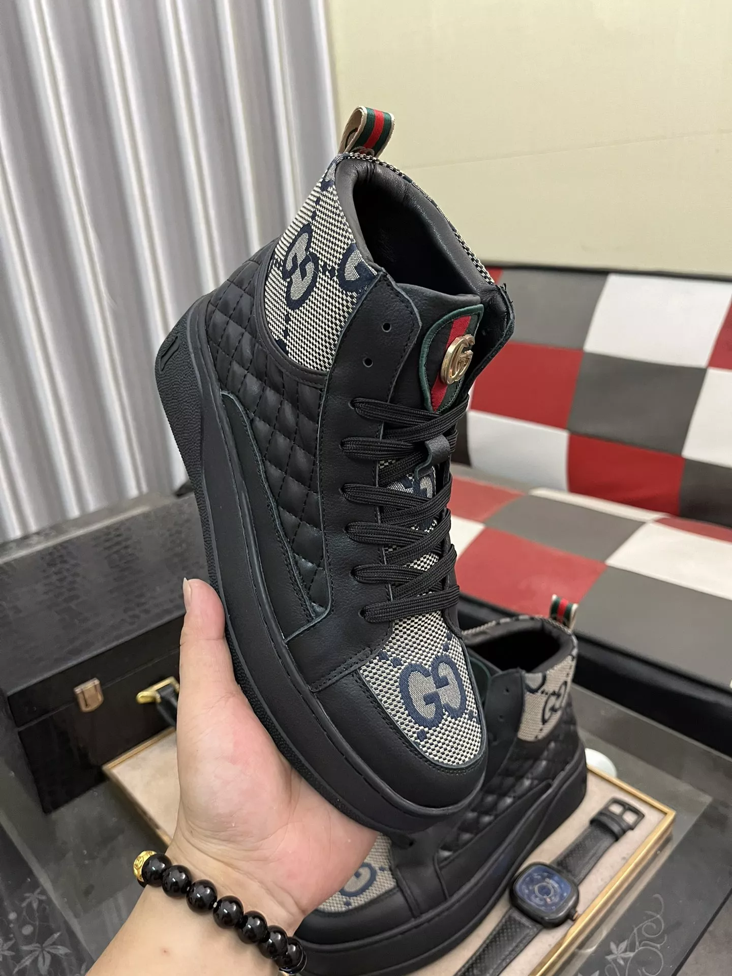 Fashionable 2701 Gucci High Tops Shoes For Men