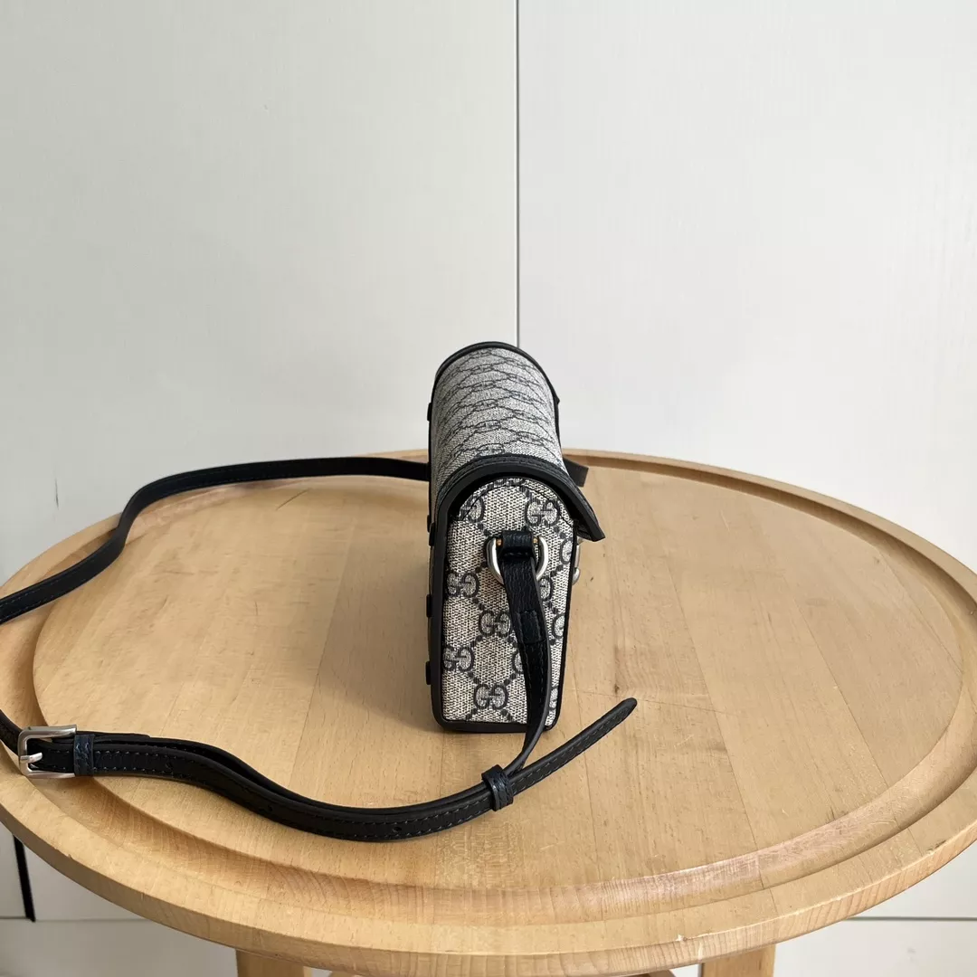Fashionable 3048 Gucci AAA Quality Messenger Bags For Women
