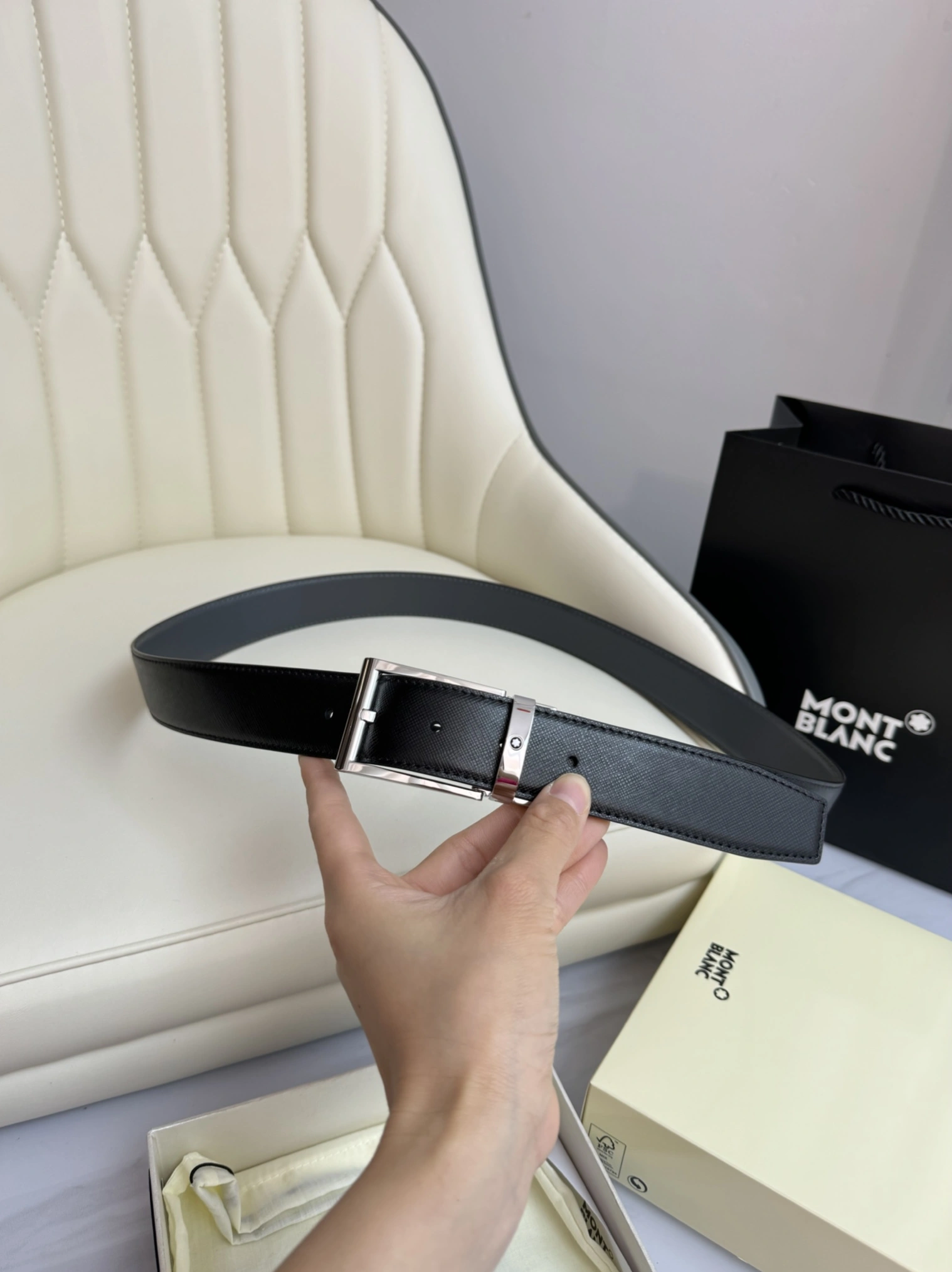 Fashionable 3050 Montblanc AAA Quality Belts For Men