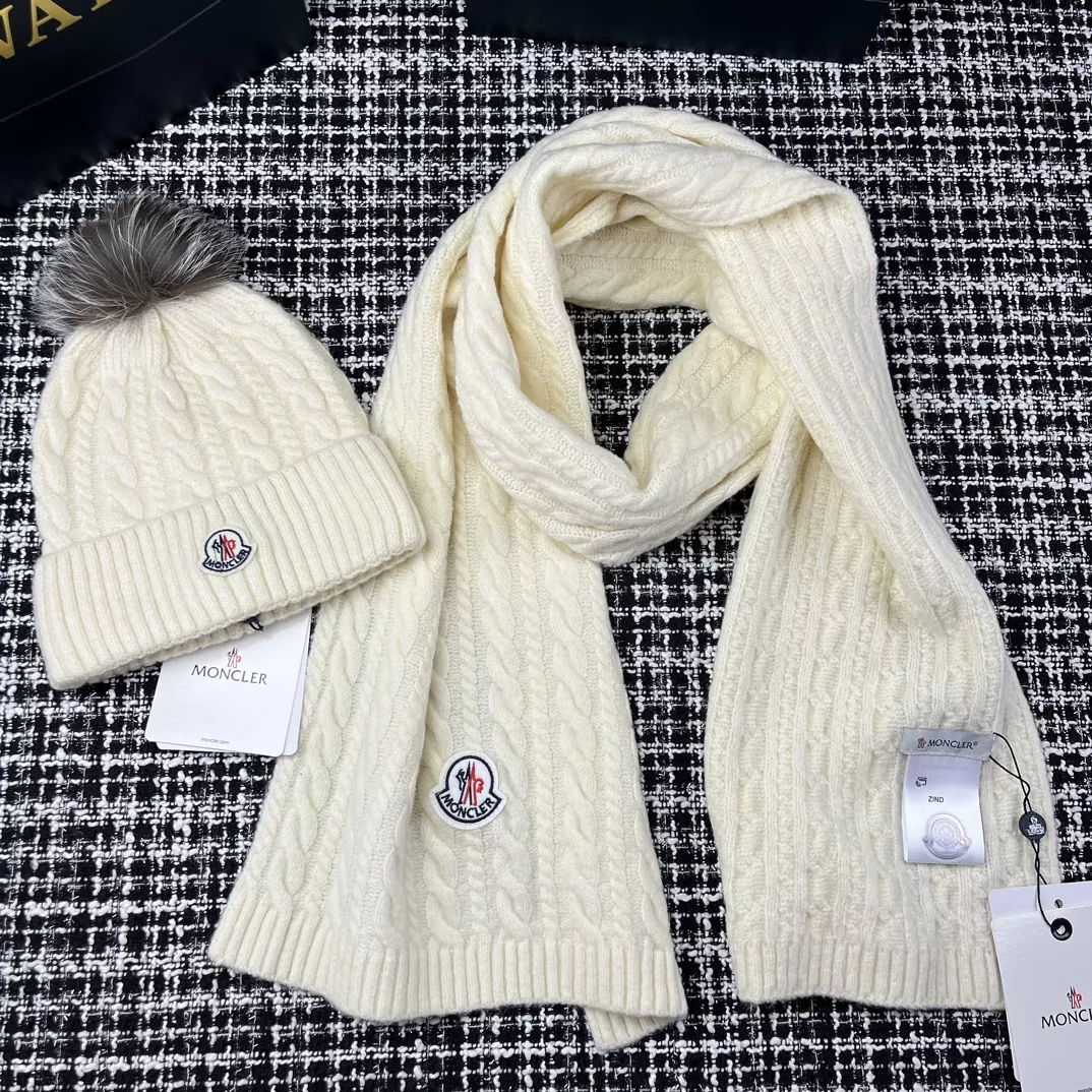 Fashionable 3220 Moncler Hat and Scarf Set