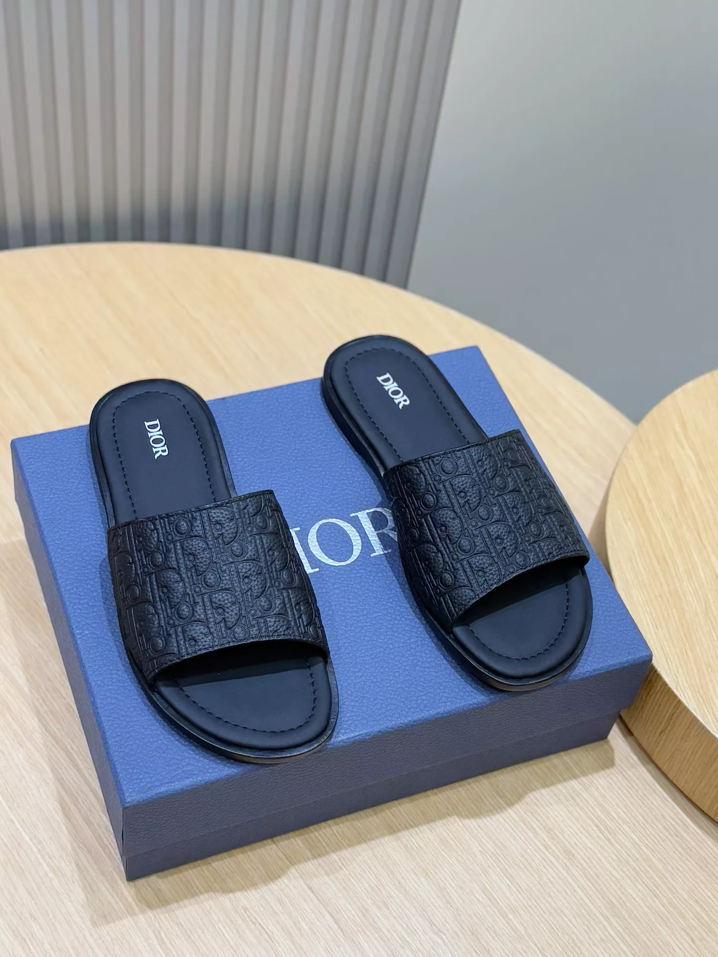 Fashionable 3270 Christian Dior Slippers For Men