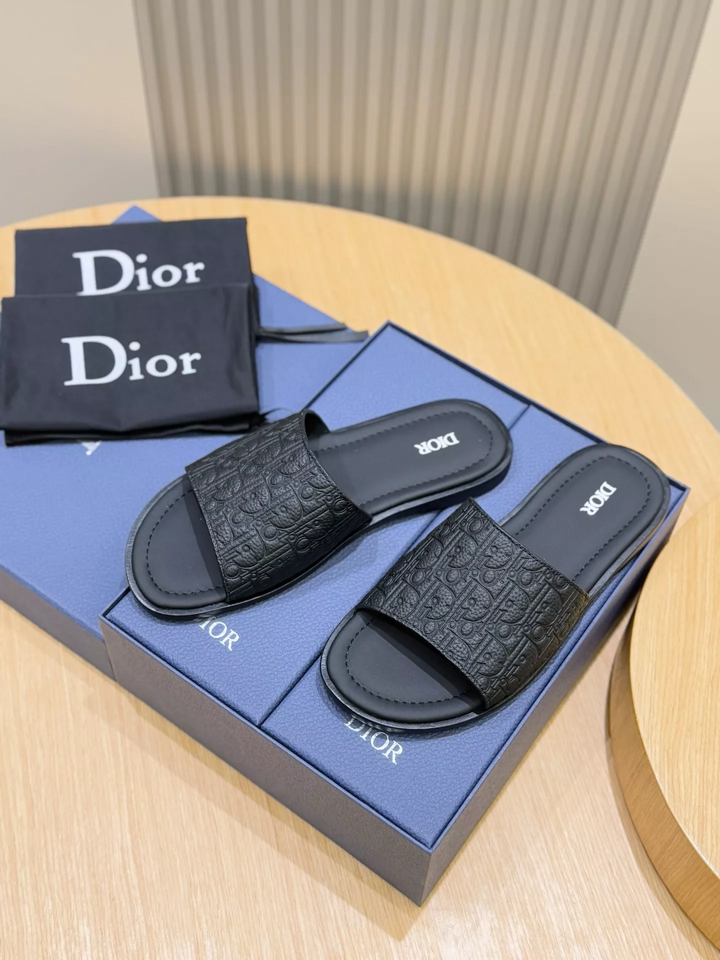 Fashionable 3270 Christian Dior Slippers For Men
