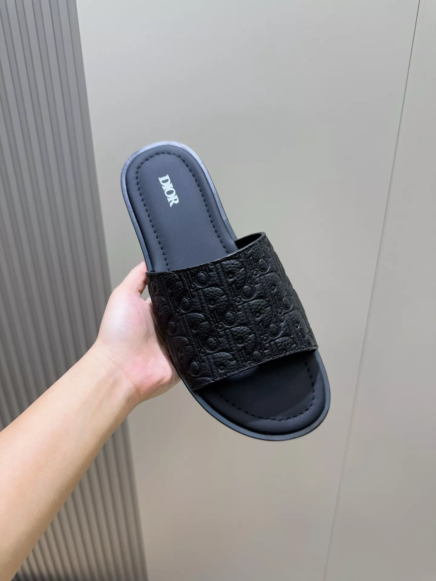 Fashionable 3270 Christian Dior Slippers For Men