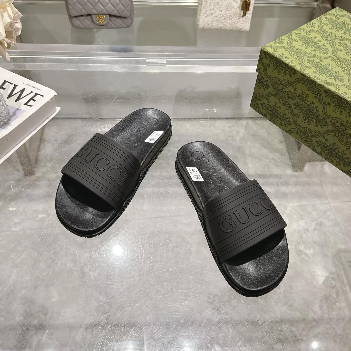 Fashionable 3324 Gucci Slippers For Men