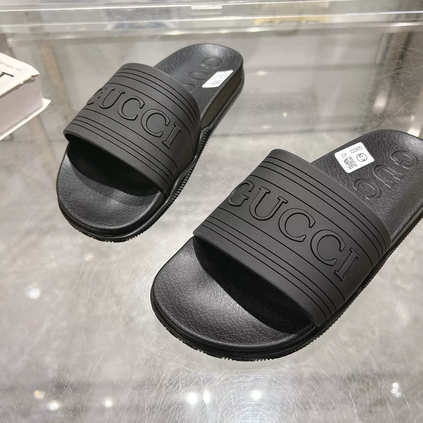Fashionable 3324 Gucci Slippers For Men