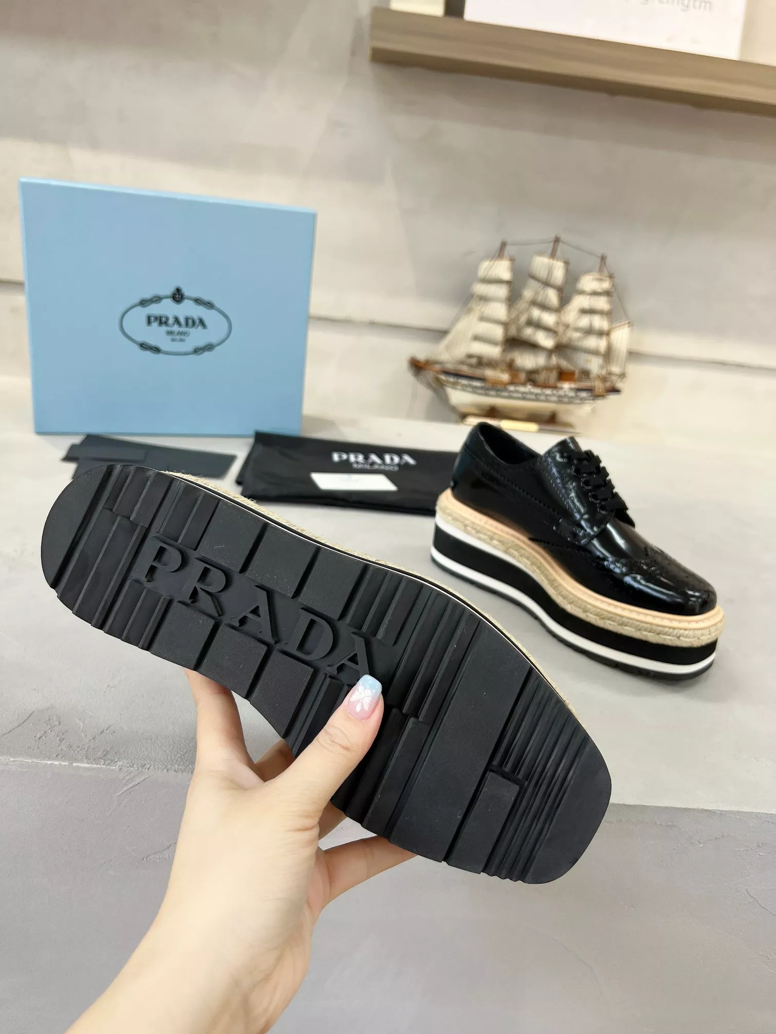 Fashionable 3461 Prada Casual Shoes For Women