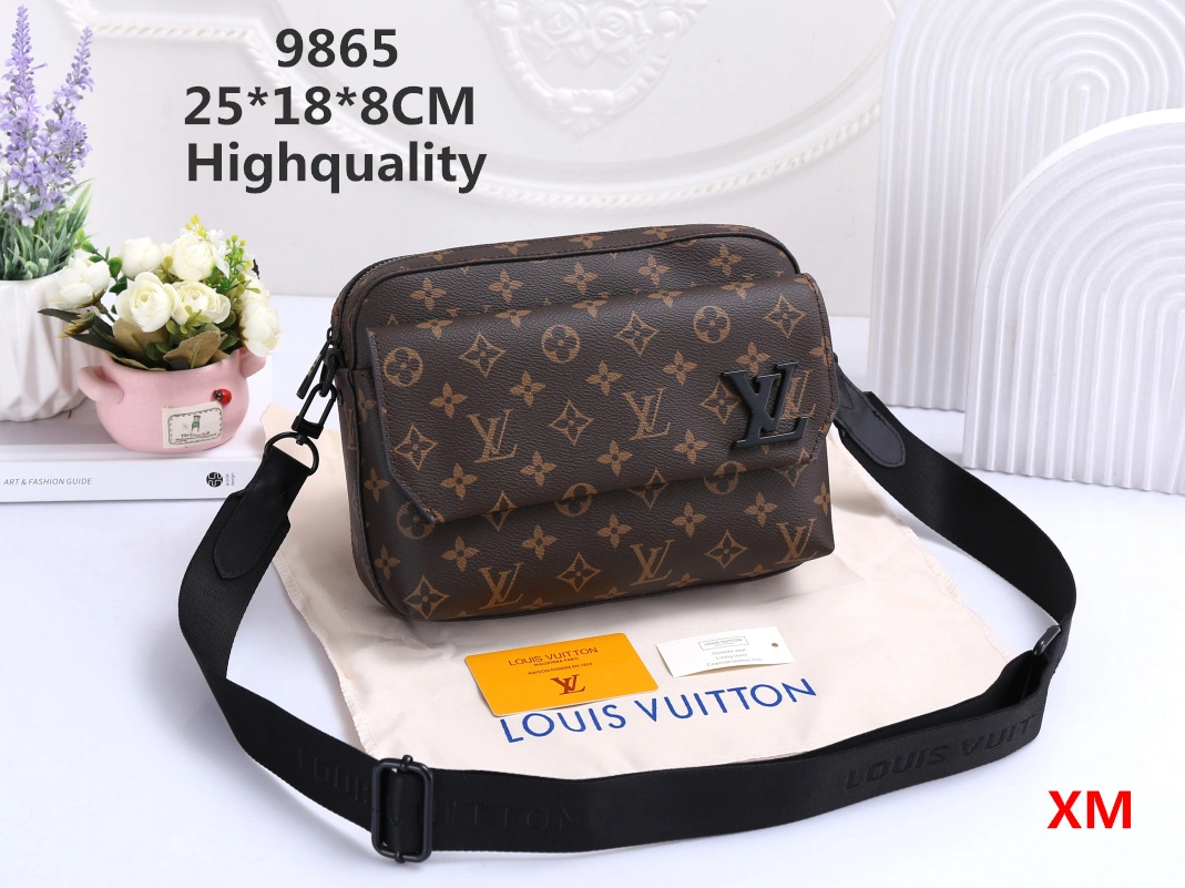 Fashionable 3565 Louis Vuitton Messenger Bags For Unisex