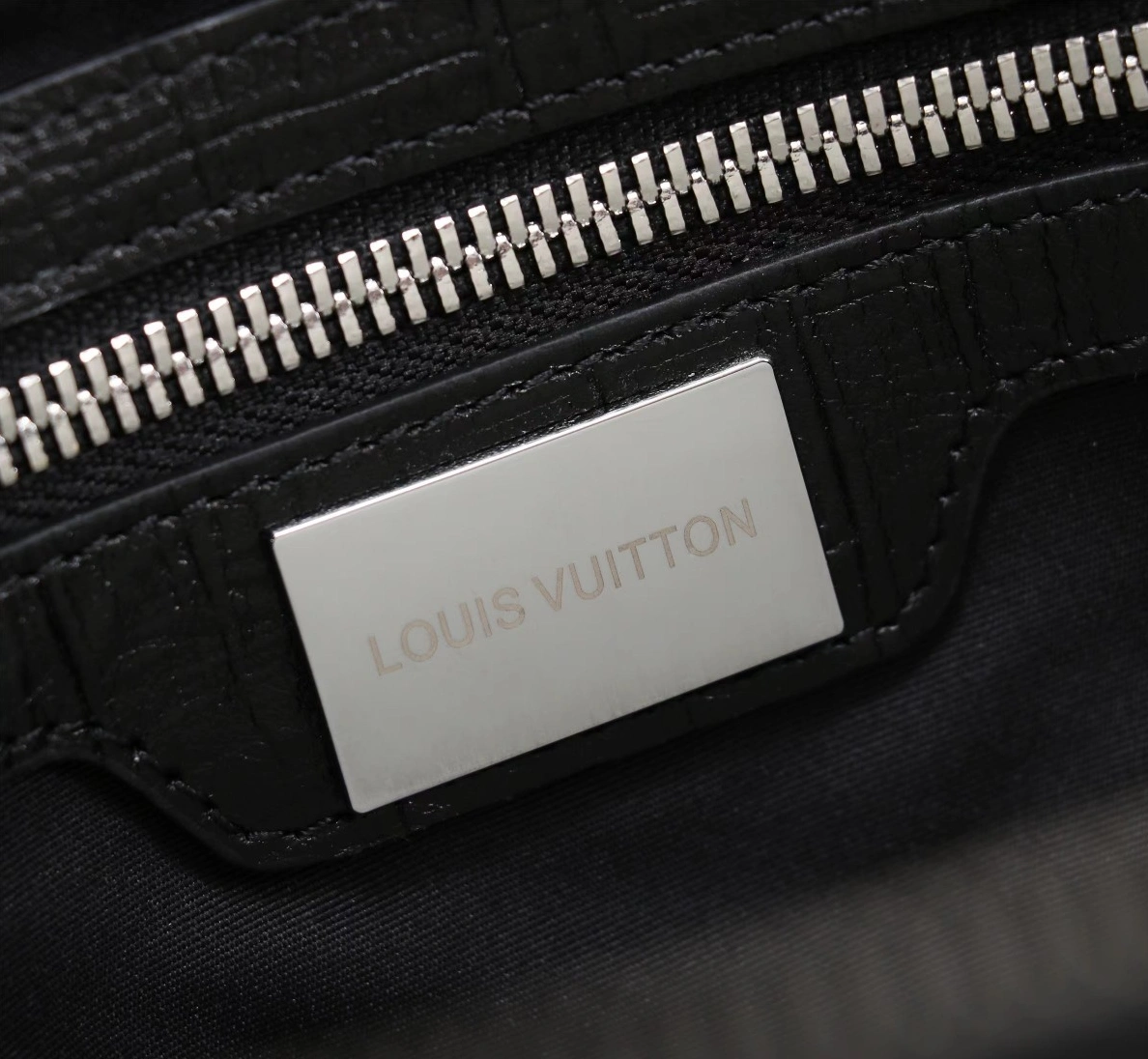 Fashionable 3567 Louis Vuitton AAA Man Handbags