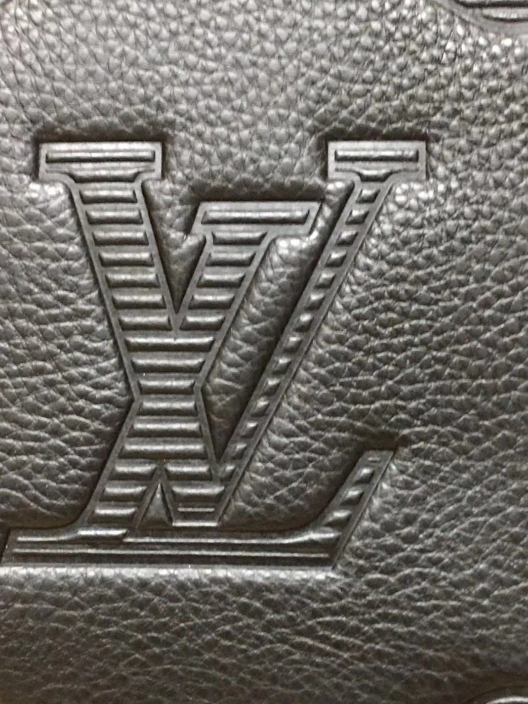 Fashionable 3613 Louis Vuitton AAA Man Handbags