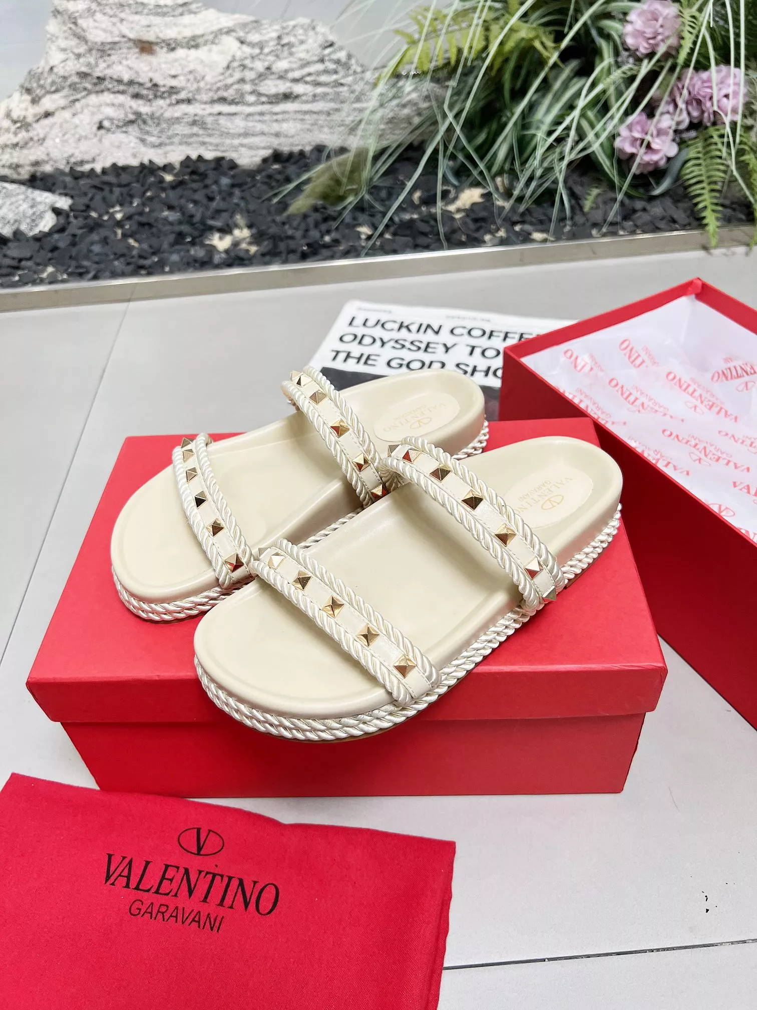 Fashionable 3660 Valentino Slippers For Women