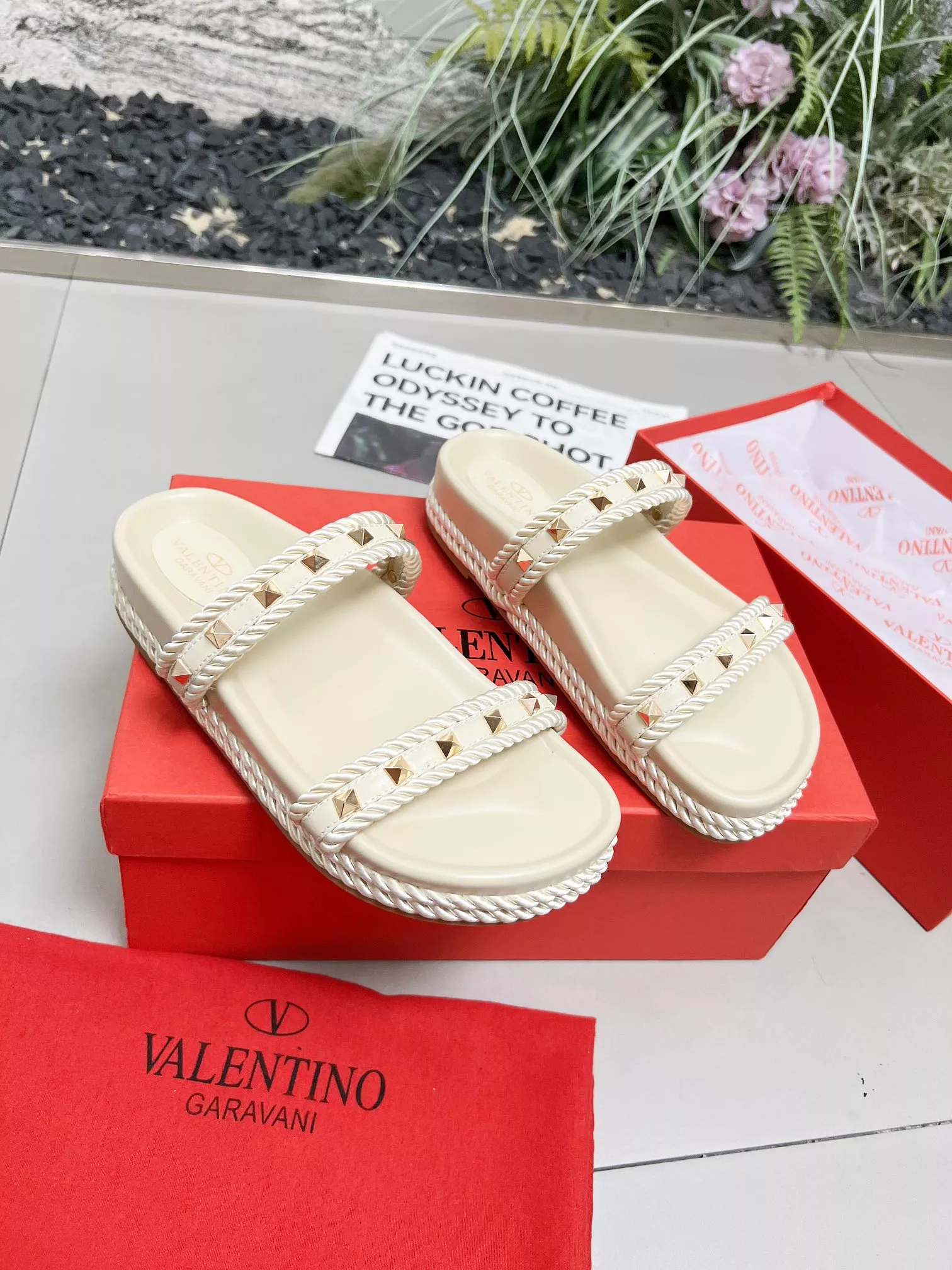 Fashionable 3660 Valentino Slippers For Women