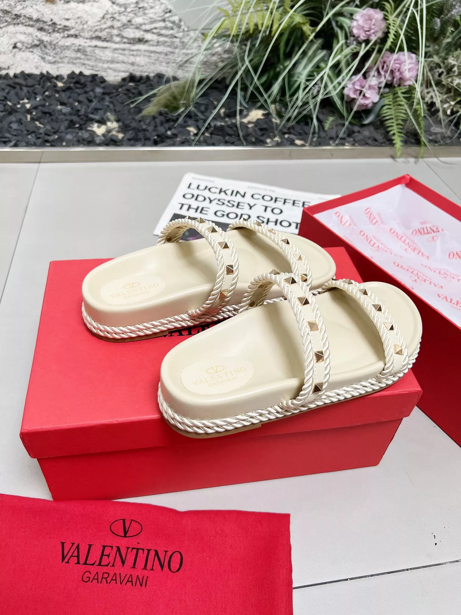 Fashionable 3660 Valentino Slippers For Women