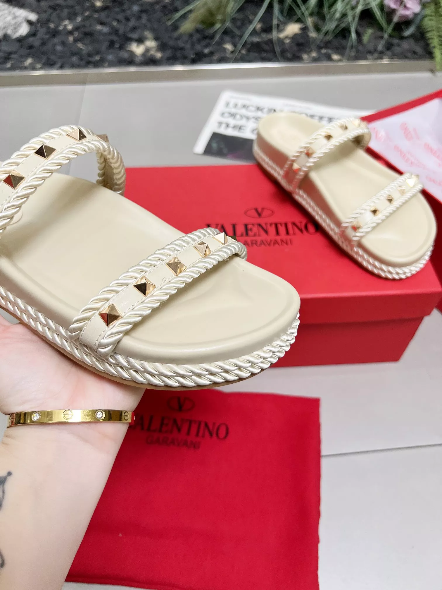 Fashionable 3660 Valentino Slippers For Women