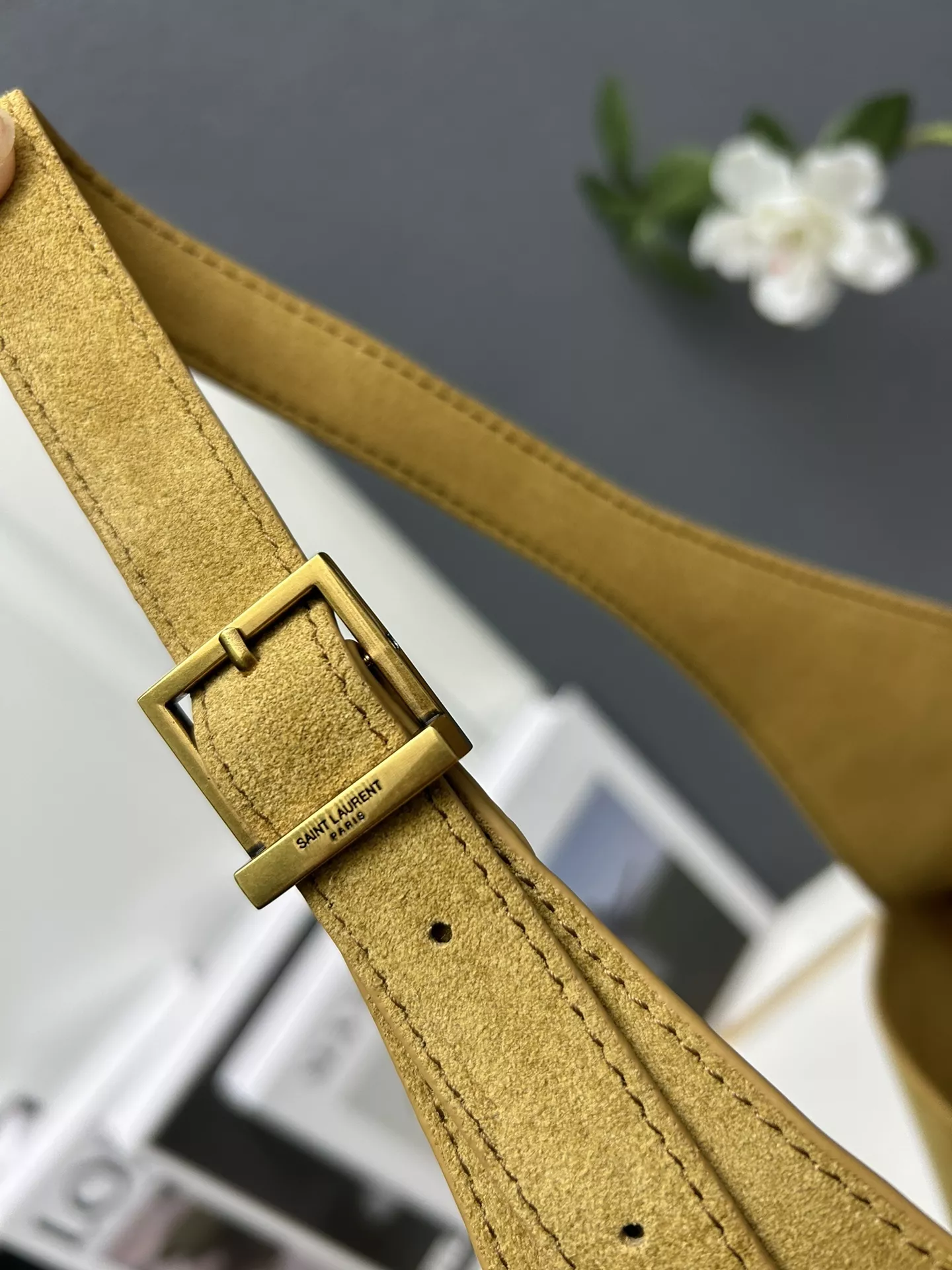 Fashionable 4000 Yves Saint Laurent YSL AAA Quality Shoulder Bags For Women