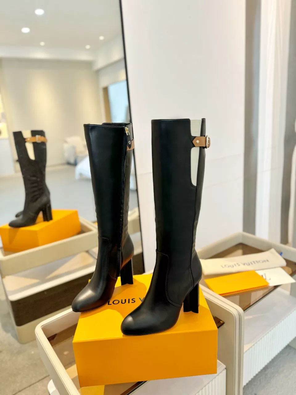 Fashionable 4111 Louis Vuitton Boots For Women