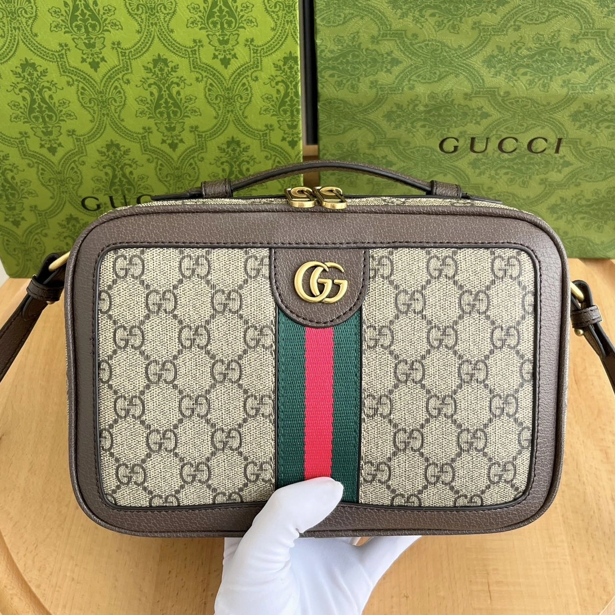 Fashionable 416 Gucci AAA Quality Messenger Bags For Unisex
