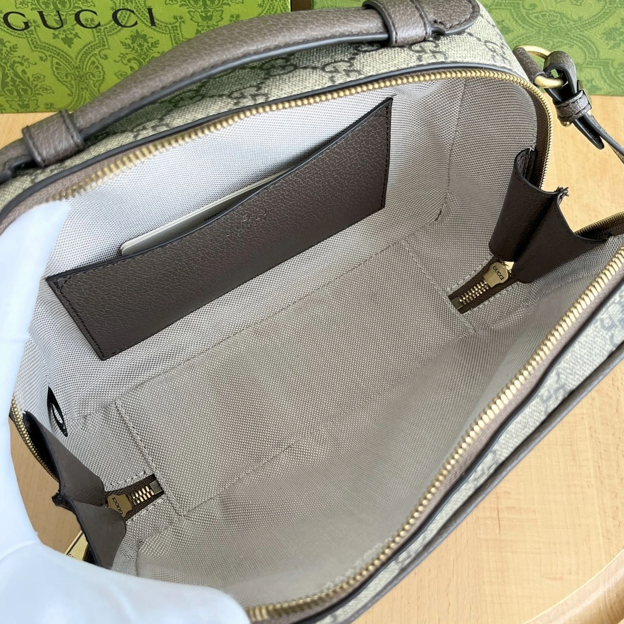 Fashionable 416 Gucci AAA Quality Messenger Bags For Unisex