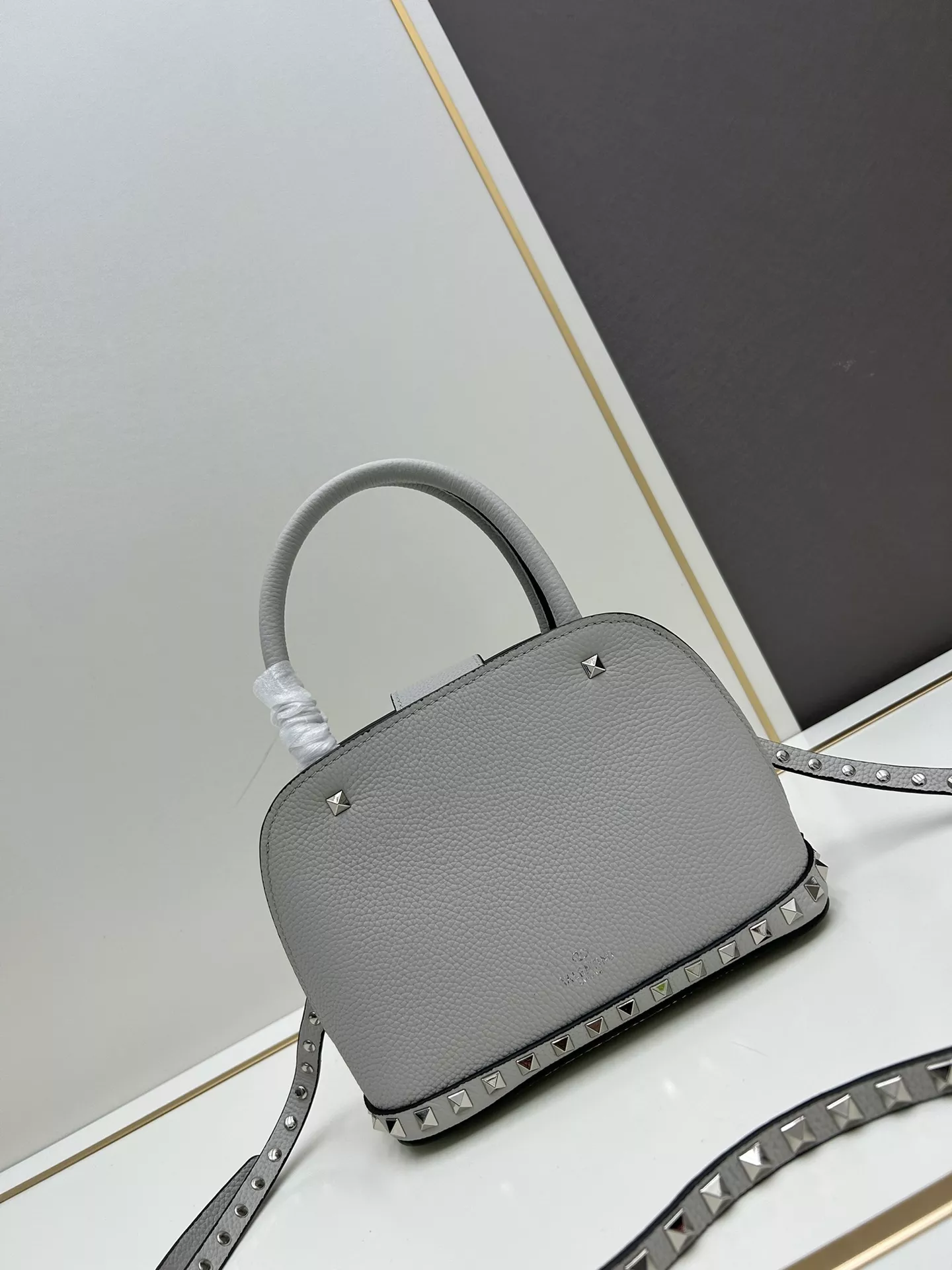 Fashionable 4193 Valentino AAA Quality Handbags For Women