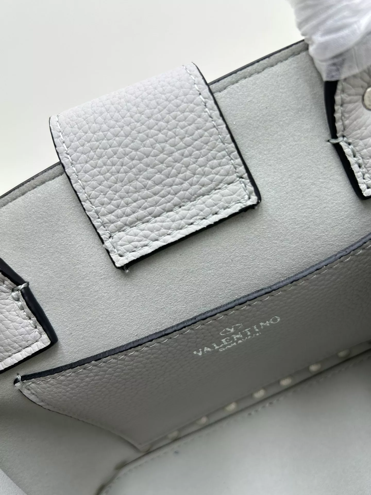 Fashionable 4193 Valentino AAA Quality Handbags For Women