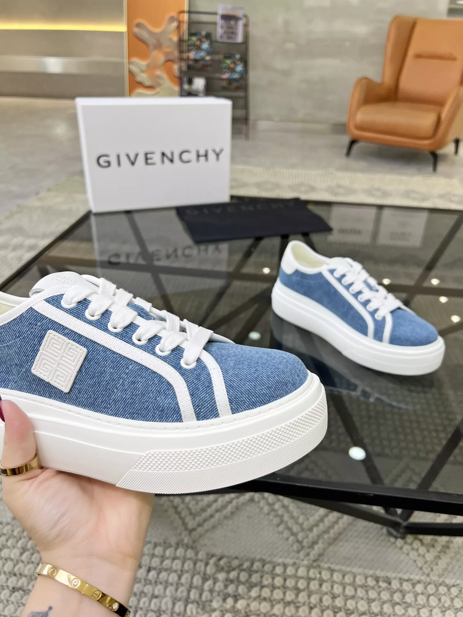 Fashionable 4221 Givenchy Casual Shoes For Men