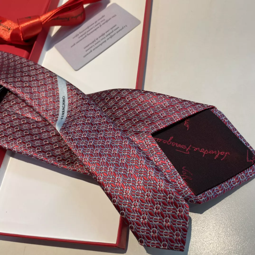 Fashionable 4251 Salvatore Ferragamo Necktie