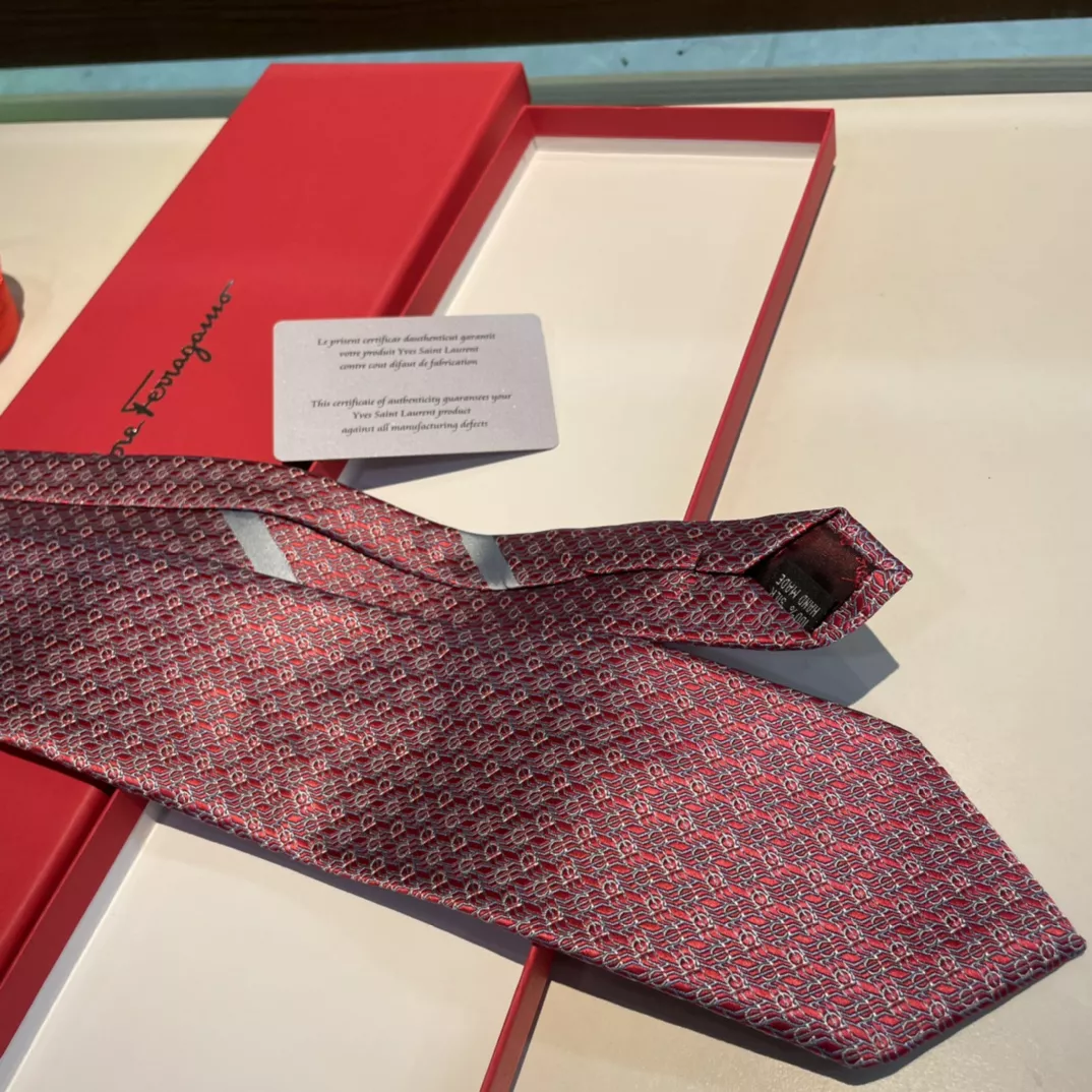 Fashionable 4251 Salvatore Ferragamo Necktie