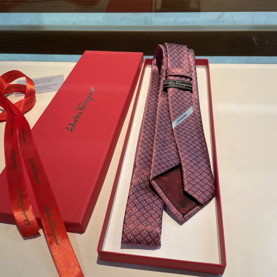 Fashionable 4251 Salvatore Ferragamo Necktie