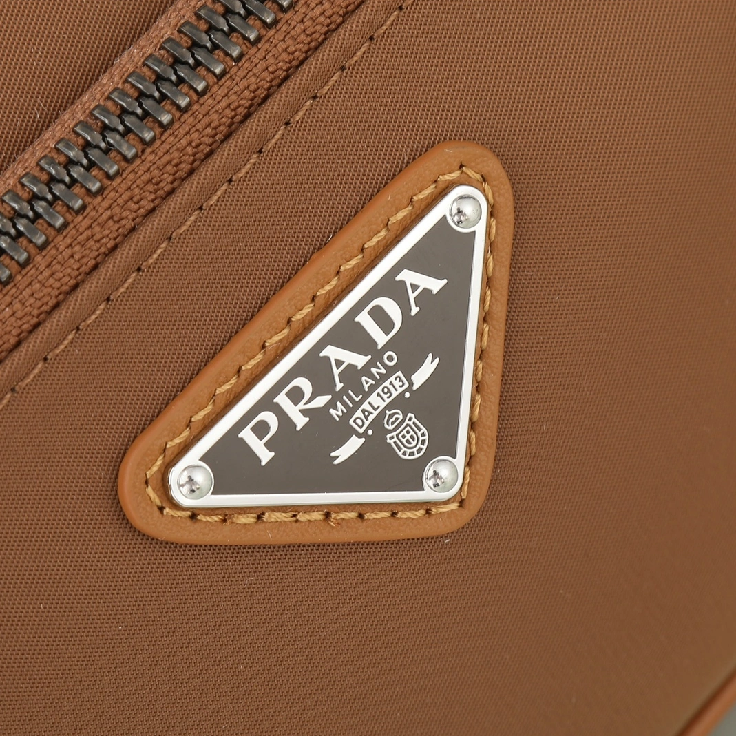 Fashionable 4304 Prada AAA Quality Belt Bags For Men