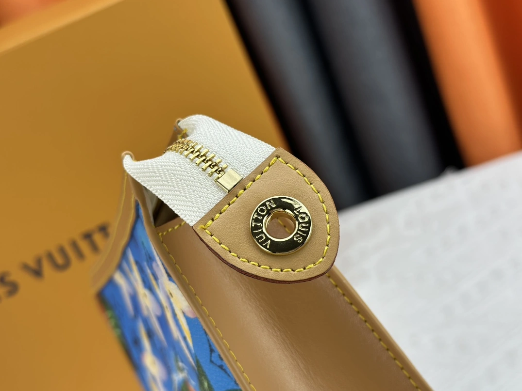 Fashionable 4407 Louis Vuitton LV Wallets For Women
