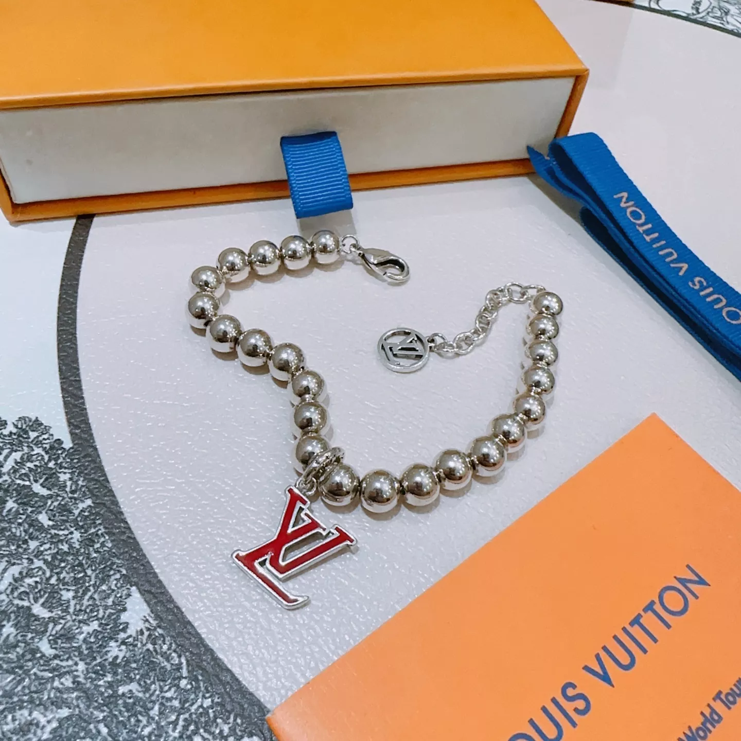 Fashionable 443 Louis Vuitton LV Bracelets