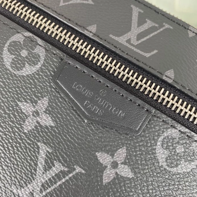 Fashionable 4485 Louis Vuitton AAA Man Wallets