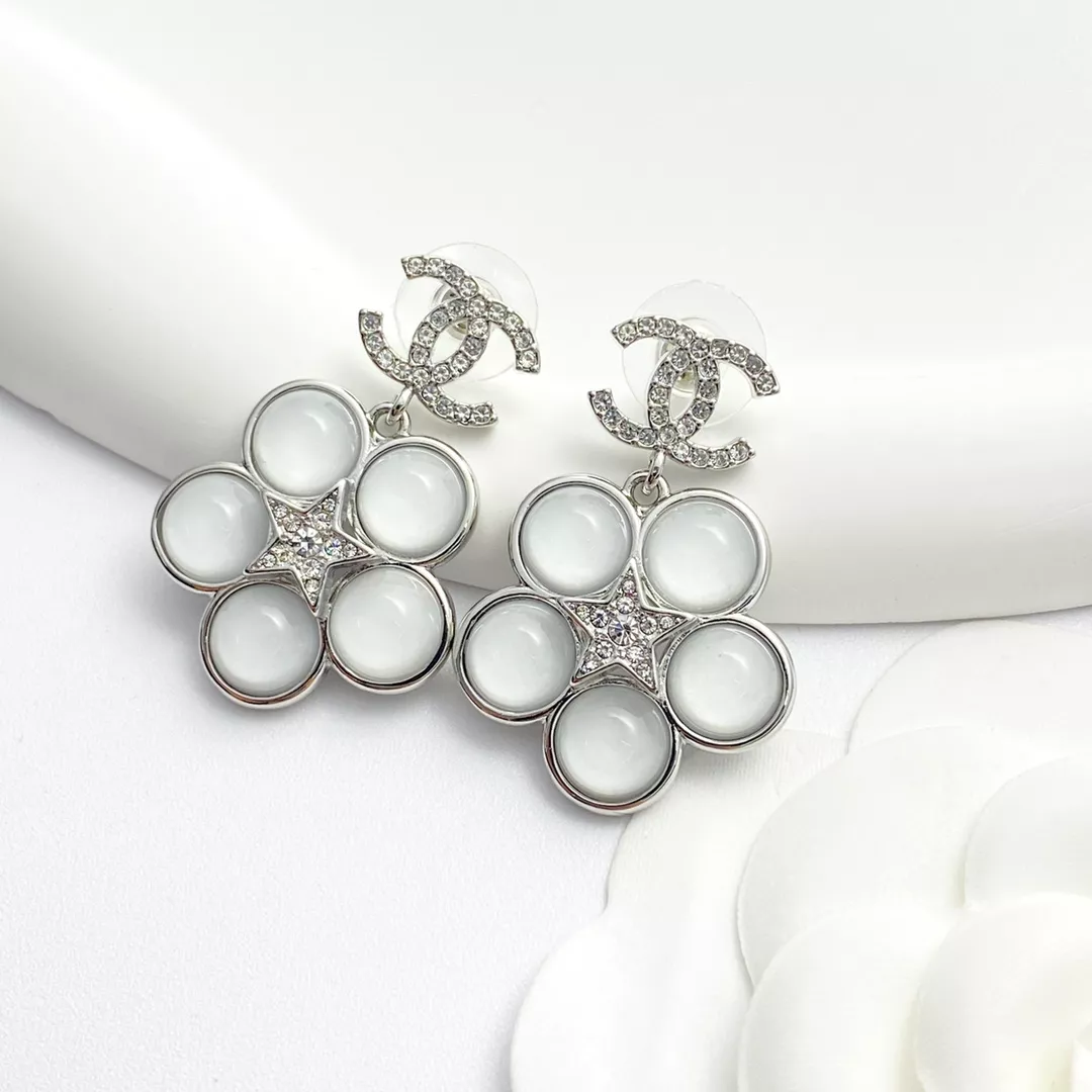 Fashionable 449 Chanel Earrings For Women